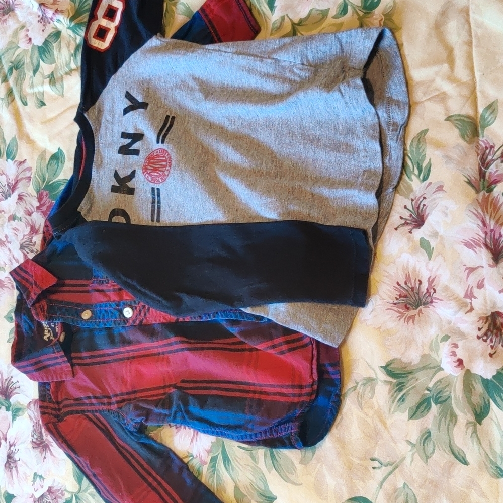 Lot of 2 size 4t